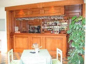 Le Relais De *
